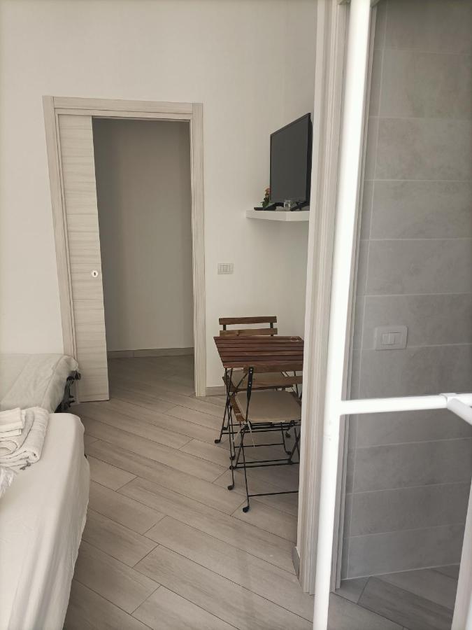 Rooms Add E Criatur Naples Luaran gambar